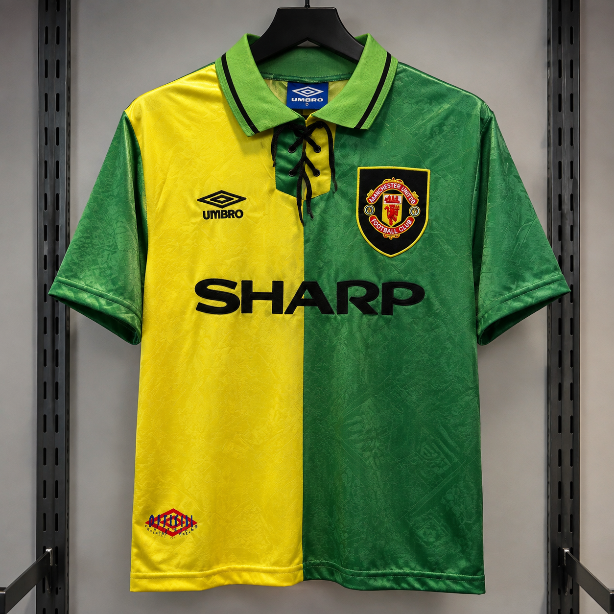 Manchester United 1992/94 Away Retro Jersey

