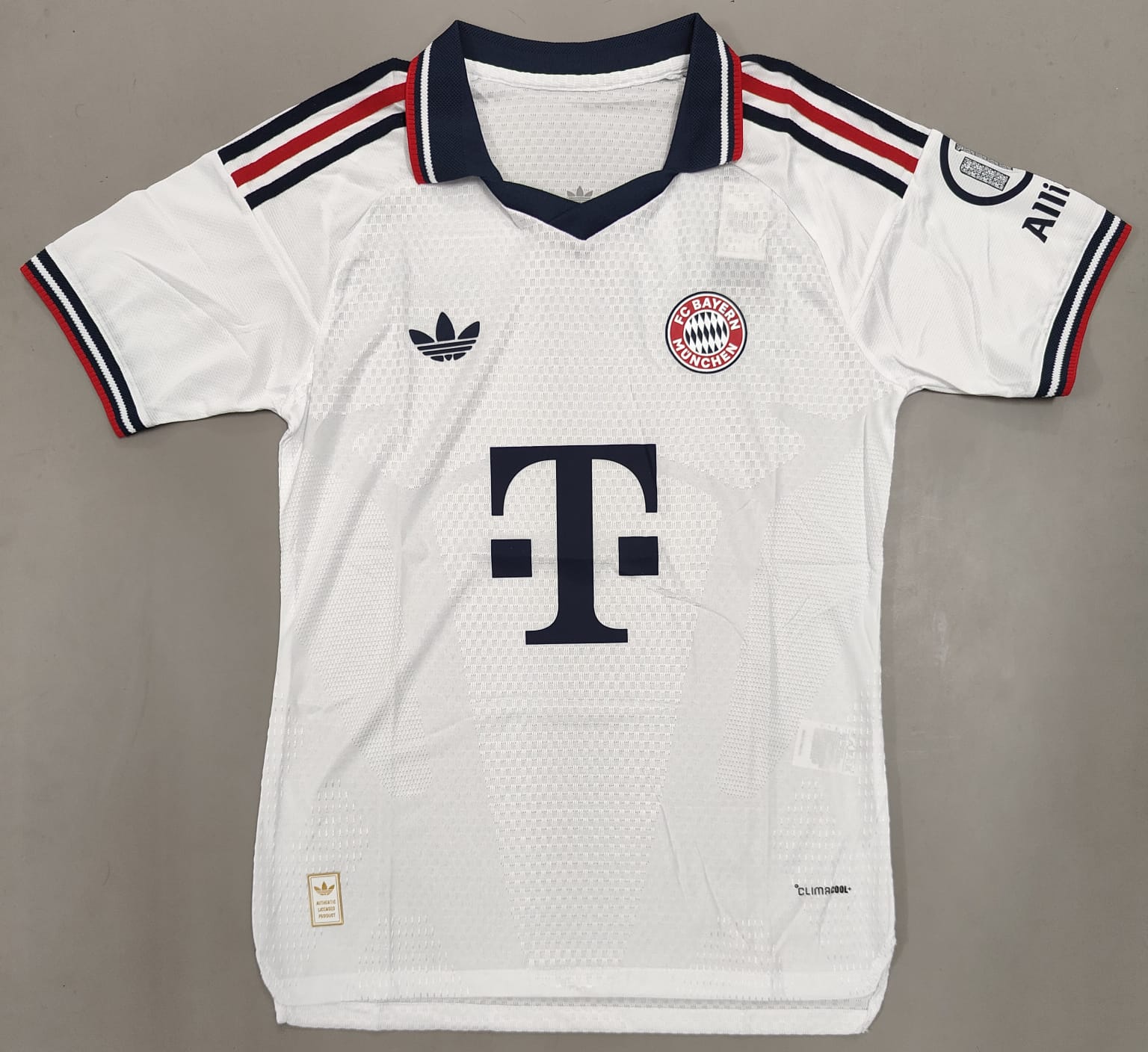 FC Bayern Munich 2026/27 Away Player Version Jersey